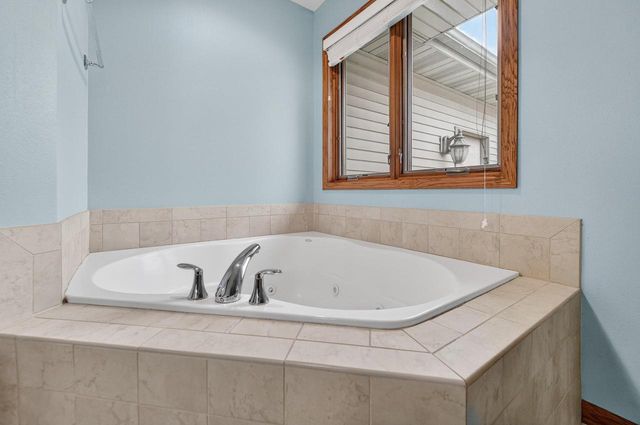 3100 Weybridge Drive, Sun Prairie, WI 53590