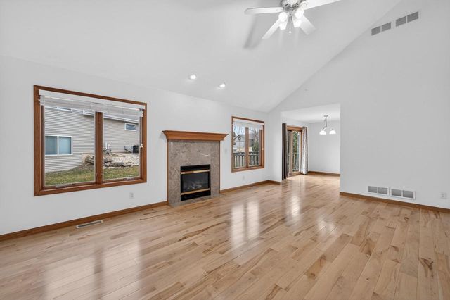 3100 Weybridge Drive, Sun Prairie, WI 53590