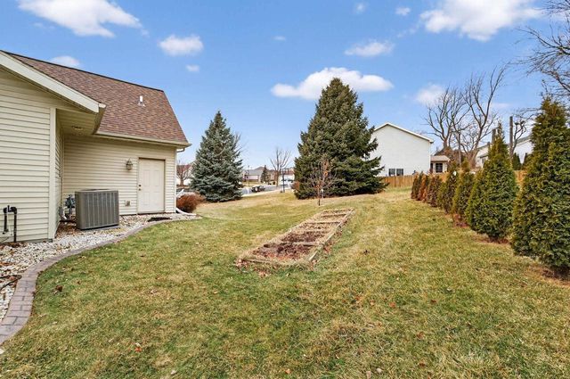 3100 Weybridge Drive, Sun Prairie, WI 53590