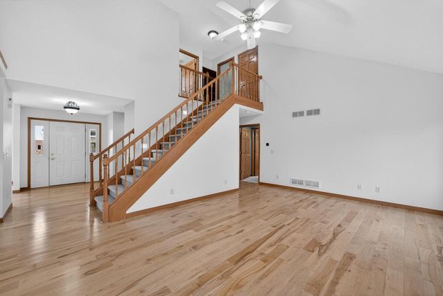 3100 Weybridge Drive, Sun Prairie, WI 53590