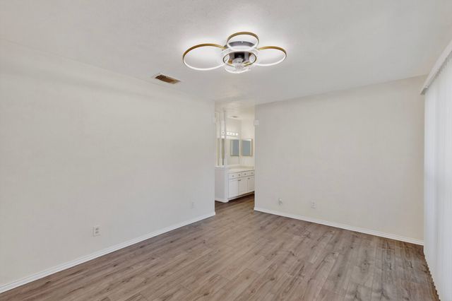 9568 Jennie Lee Lane, Dallas, TX 75227