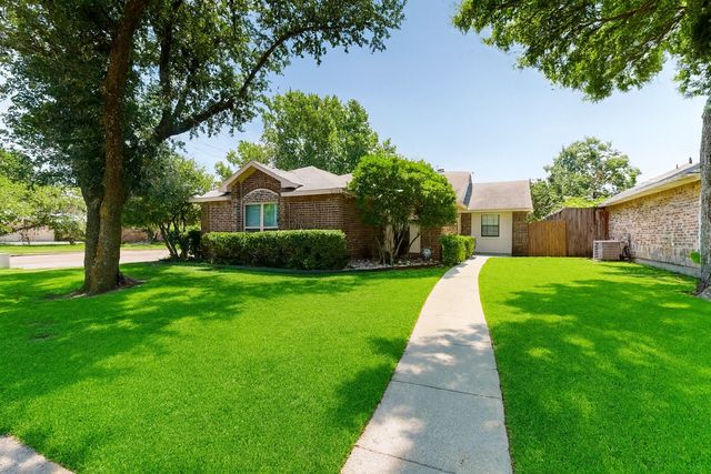 9568 Jennie Lee Lane, Dallas, TX 75227