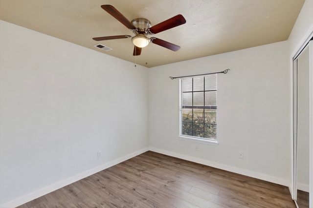 9568 Jennie Lee Lane, Dallas, TX 75227