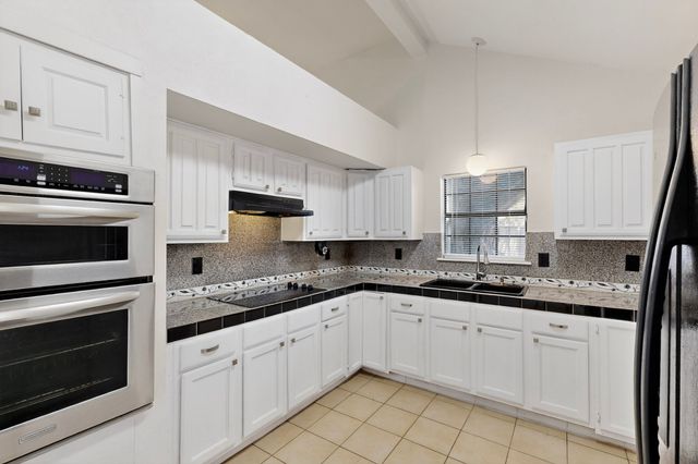 9568 Jennie Lee Lane, Dallas, TX 75227