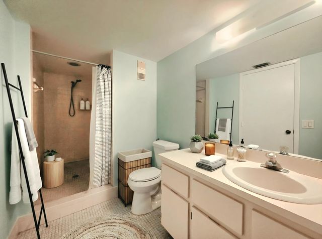 2112 S CYPRESS BEND Drive 707, Pompano Beach, FL 33069
