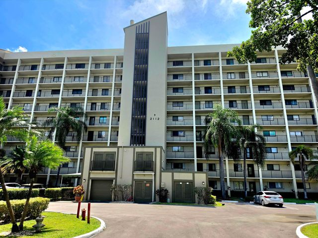 2112 S CYPRESS BEND Drive 707, Pompano Beach, FL 33069