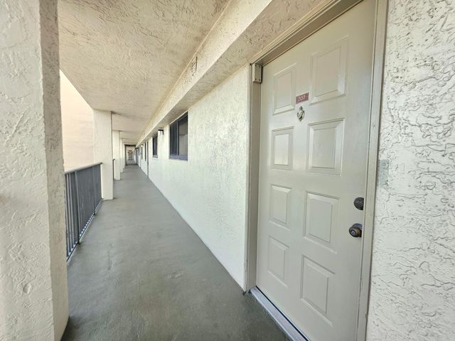 2112 S CYPRESS BEND Drive 707, Pompano Beach, FL 33069