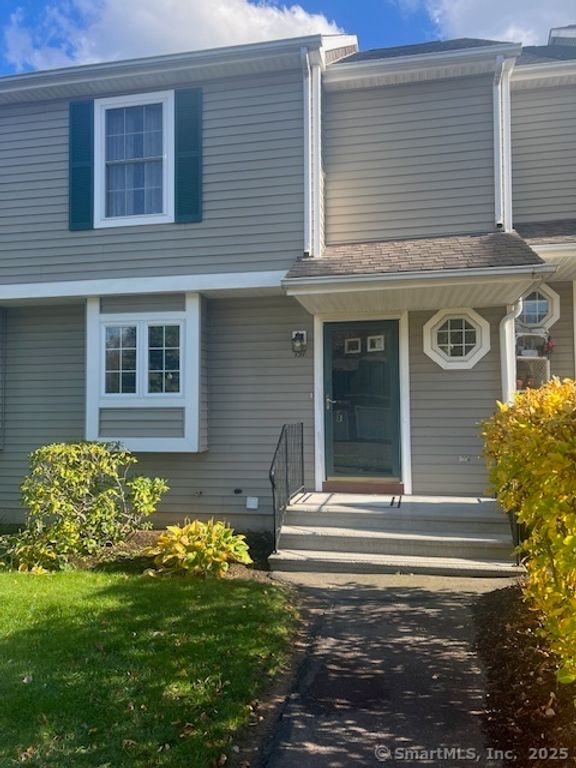 157 Summerhill Road 157, Wallingford, CT 06492