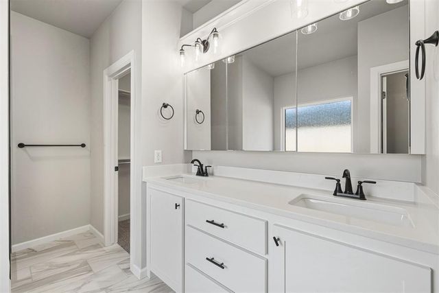 2415 Black Jack Way, Blanchard, OK 73010