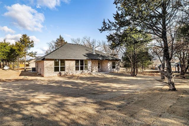 2415 Black Jack Way, Blanchard, OK 73010