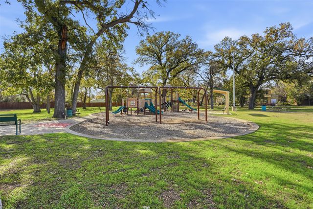 3700 Oaklawn Drive, Fort Worth, TX 76107