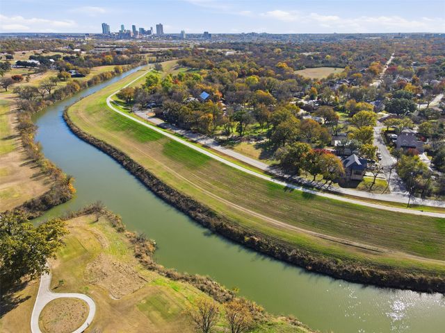 3700 Oaklawn Drive, Fort Worth, TX 76107