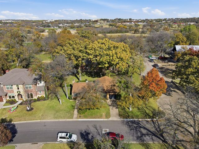 3700 Oaklawn Drive, Fort Worth, TX 76107