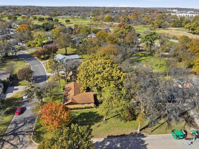 3700 Oaklawn Drive, Fort Worth, TX 76107