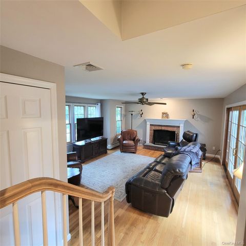 245 Northern Boulevard, Saint James, NY 11780
