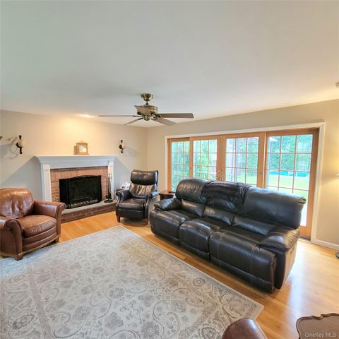 245 Northern Boulevard, Saint James, NY 11780