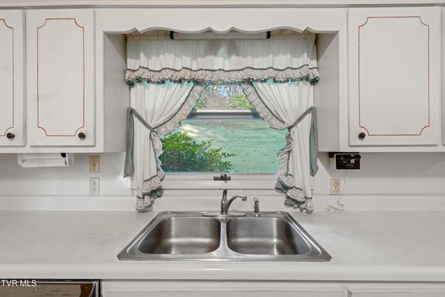 15490 Kingsport Highway, Chuckey, TN 37641