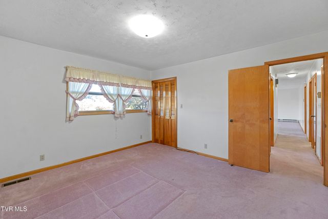 15490 Kingsport Highway, Chuckey, TN 37641