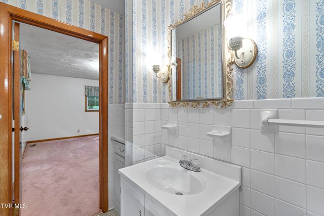 15490 Kingsport Highway, Chuckey, TN 37641