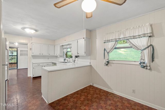 15490 Kingsport Highway, Chuckey, TN 37641