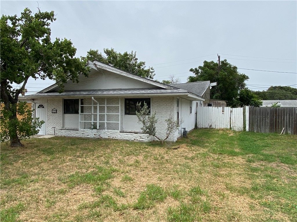 234 Caribbean Dr, Corpus Christi, TX 78418 — photo 3