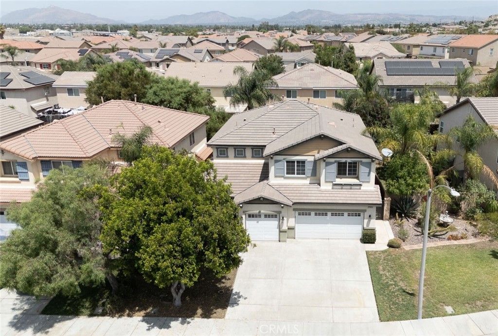 Image 1 of property listing at 25960 Corte Antigua, Moreno Valley, CA 92551