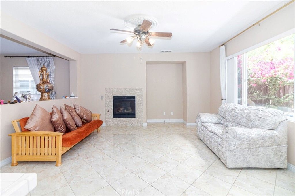Image 13 of property listing at 25960 Corte Antigua, Moreno Valley, CA 92551