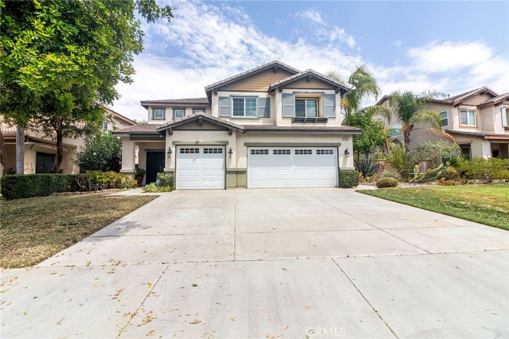 Image 3 of property listing at 25960 Corte Antigua, Moreno Valley, CA 92551