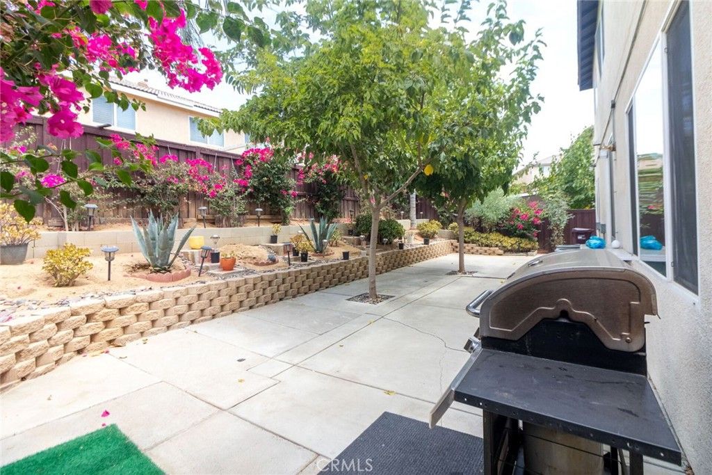 Image 33 of property listing at 25960 Corte Antigua, Moreno Valley, CA 92551