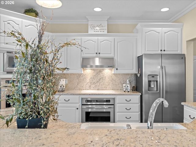 1683 OLYMPIA Ct Nw, Salem, OR 97304