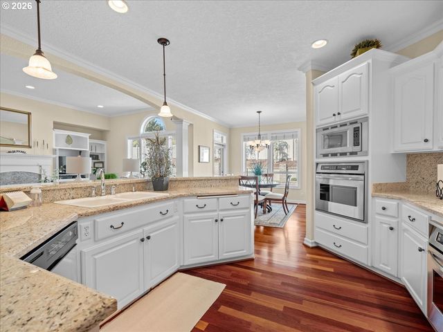 1683 OLYMPIA Ct Nw, Salem, OR 97304