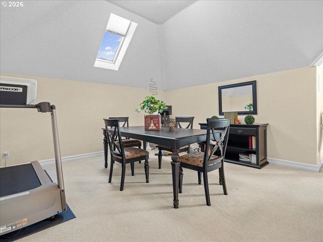 1683 OLYMPIA Ct Nw, Salem, OR 97304