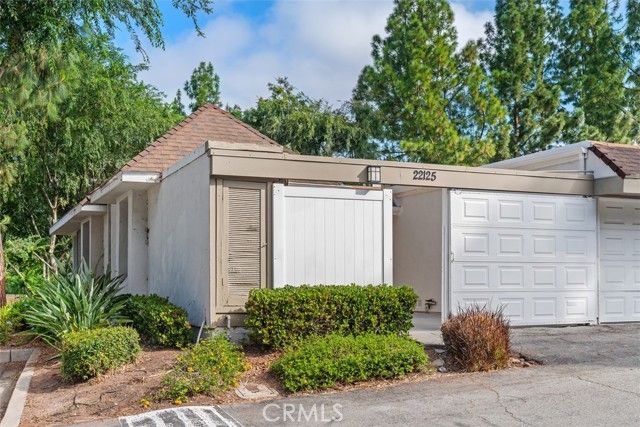 22125 Caminito Vino, Laguna Hills, CA 92653