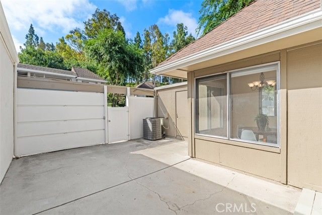 22125 Caminito Vino, Laguna Hills, CA 92653