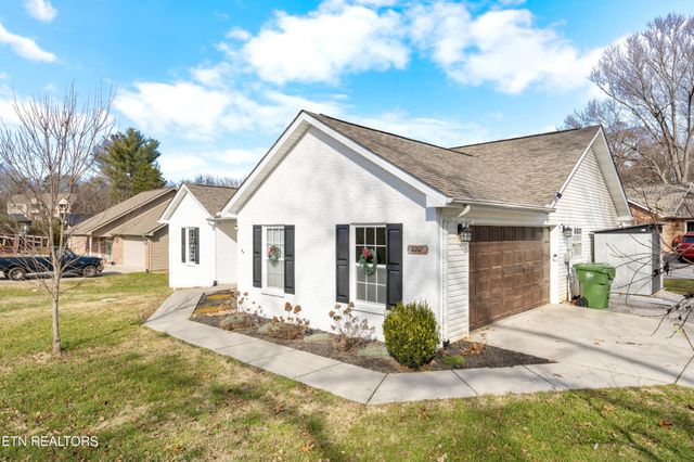 2207 Tuckaleechee Pike, Maryville, TN 37803