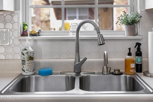 2207 Tuckaleechee Pike, Maryville, TN 37803