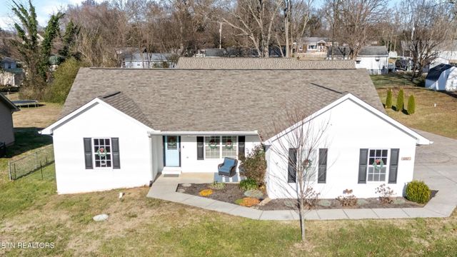 2207 Tuckaleechee Pike, Maryville, TN 37803