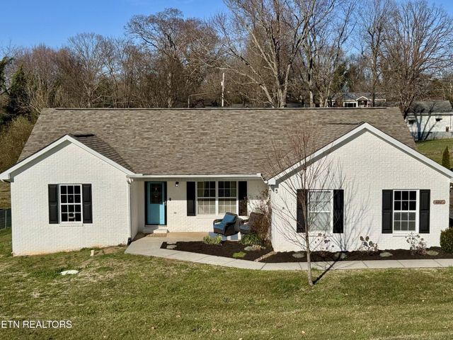 2207 Tuckaleechee Pike, Maryville, TN 37803