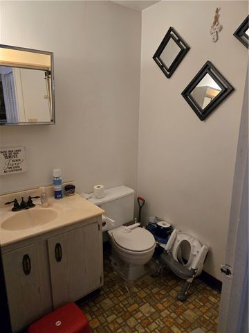 3184 Ladoga Street, Sheraden, PA 15204