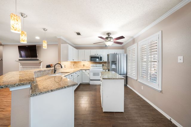 158 Hampshire Lane, Rockwall, TX 75032