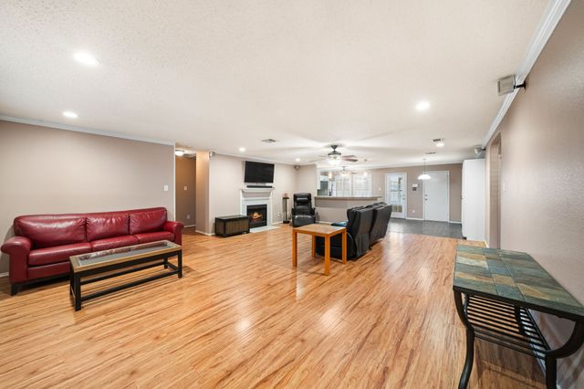 158 Hampshire Lane, Rockwall, TX 75032