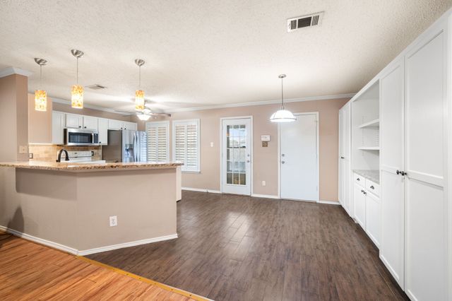 158 Hampshire Lane, Rockwall, TX 75032