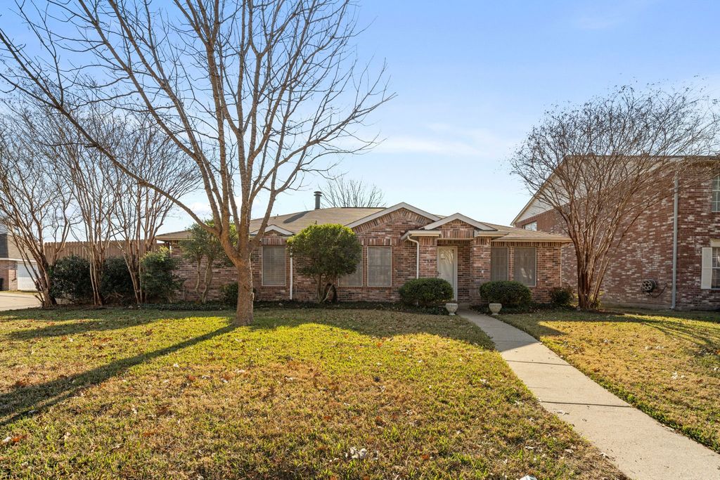 158 Hampshire Lane, Rockwall, TX 75032