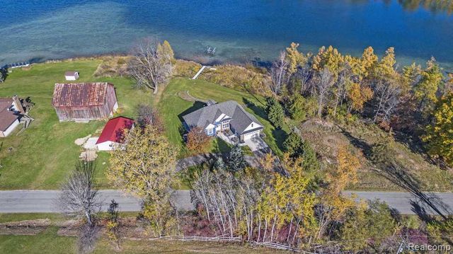 5909 E 92nd Street, Newaygo, MI 49337