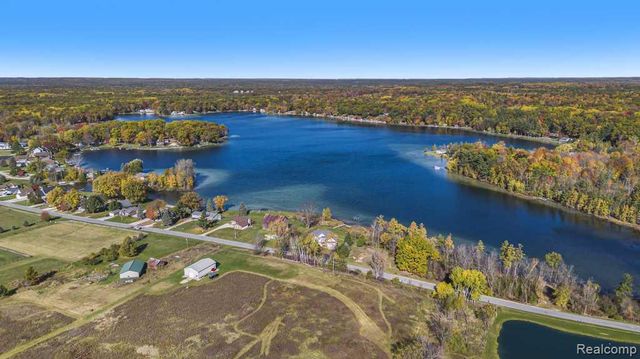 5909 E 92nd Street, Newaygo, MI 49337