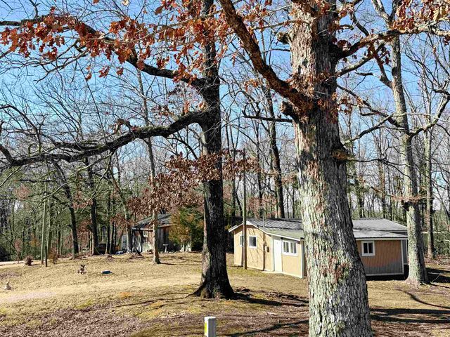 345 SHAD LN, Adamsville, TN 38310