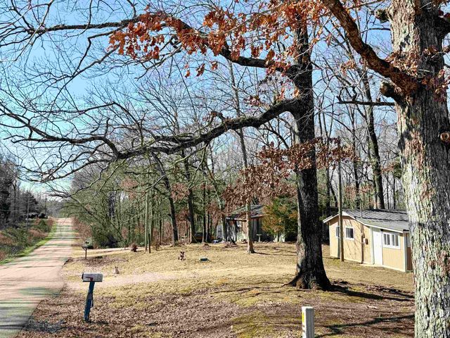 345 SHAD LN, Adamsville, TN 38310