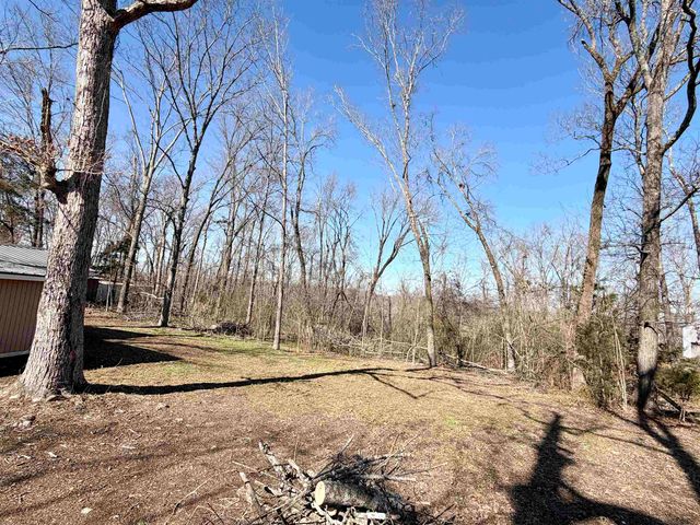345 SHAD LN, Adamsville, TN 38310