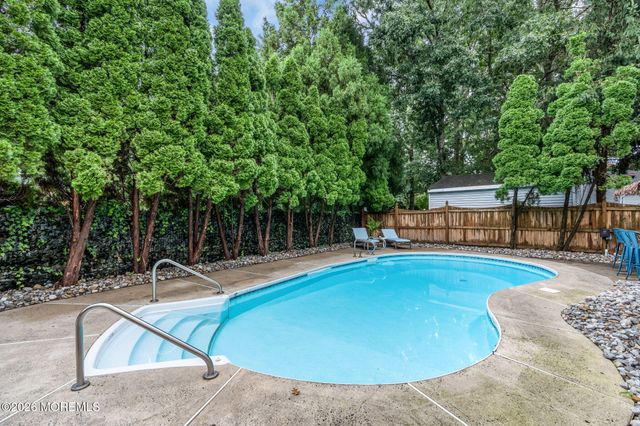 715 Radcliffe Road, Lanoka Harbor, NJ 08734