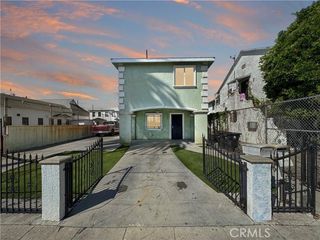 6927 Estrella Avenue, Los Angeles, CA 90044